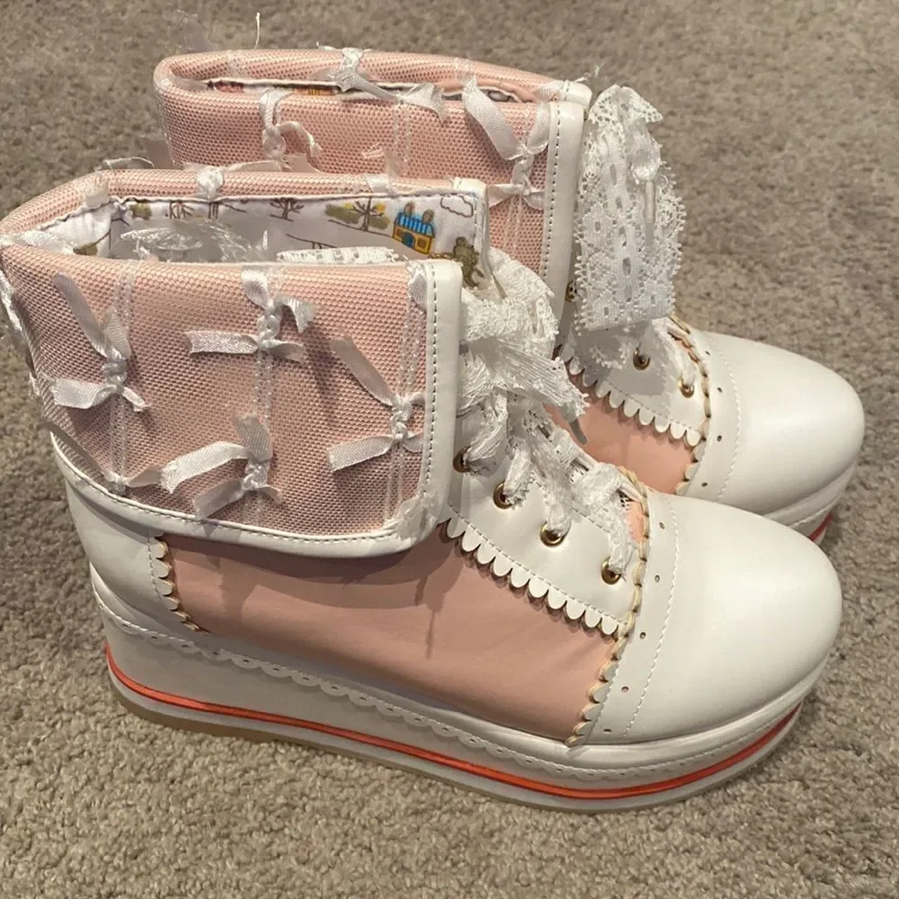 Women’s Platform Wedge Boots Pink & White Size EU 37 (6.5 US) NEW